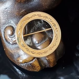 Vintage signed Lamode Gold Filled round engraved victorian style brooch pin